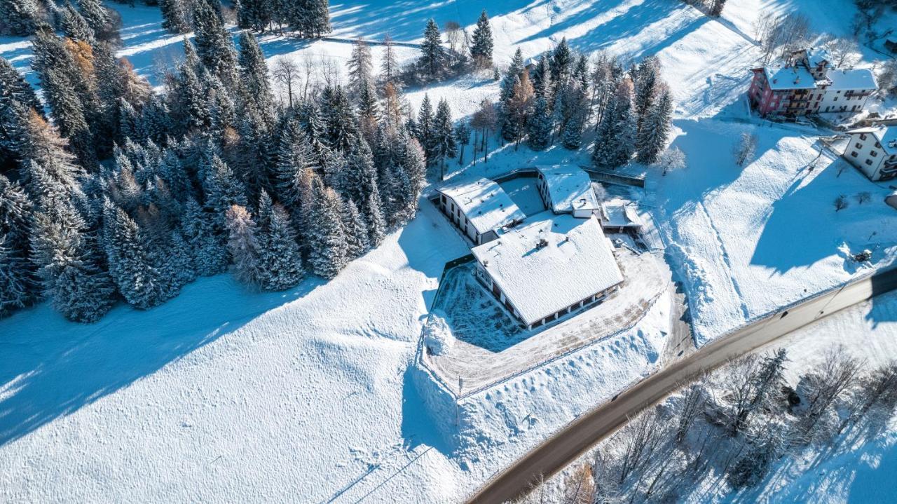 Hotel Casa Alpina Folgaria Esterno foto